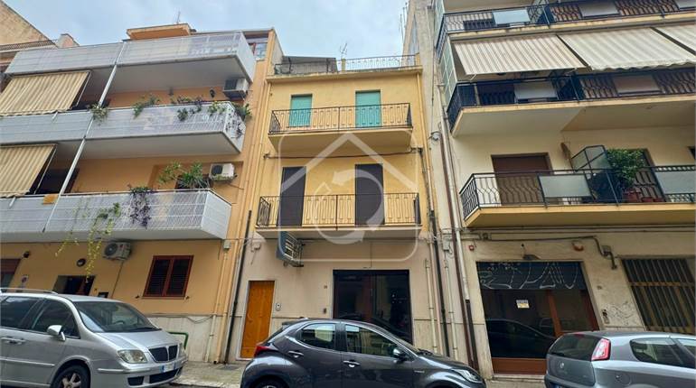 LOCALE COMMERCIALE RIF. A55/24