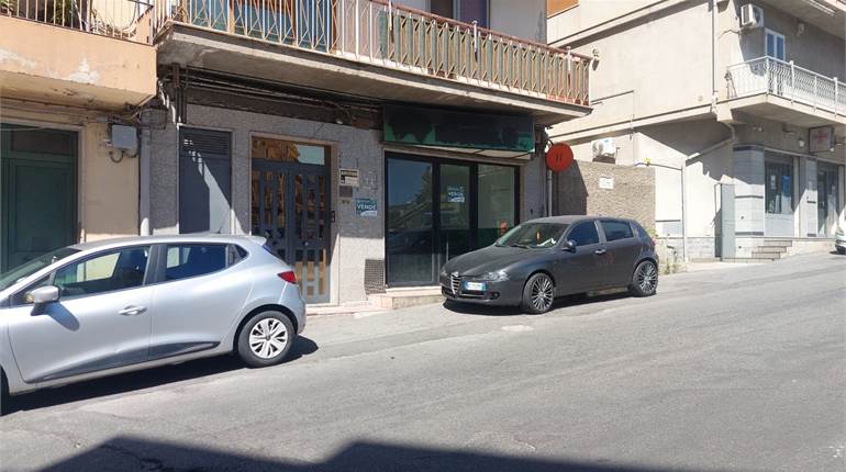 LOCALE COMMERCIALE RIF.V384/25